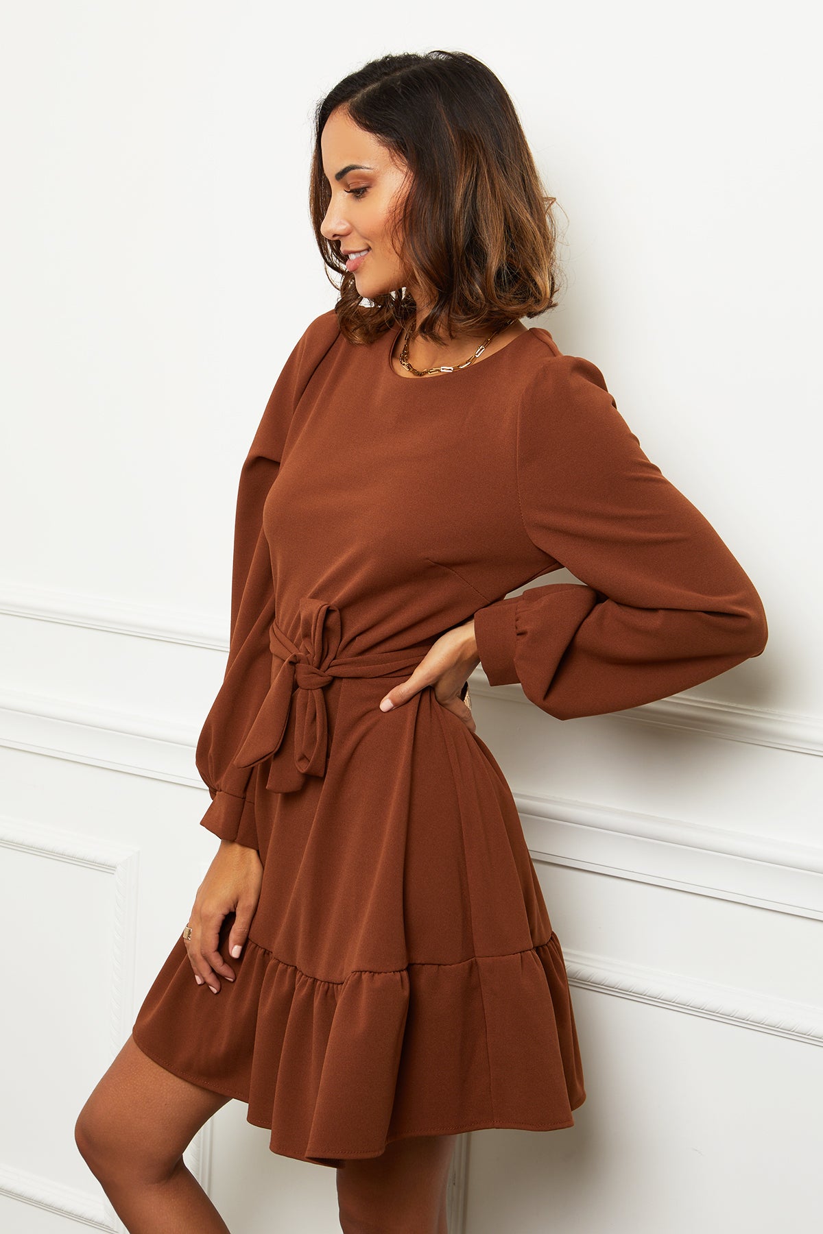 Robe Mi-longue avec Col Rond et Manches Longues