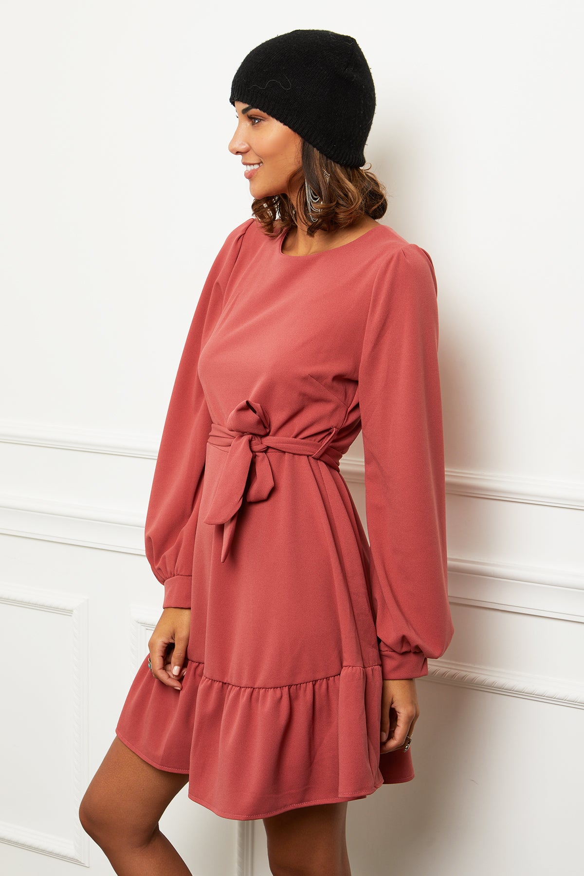 Robe Mi-longue avec Col Rond et Manches Longues