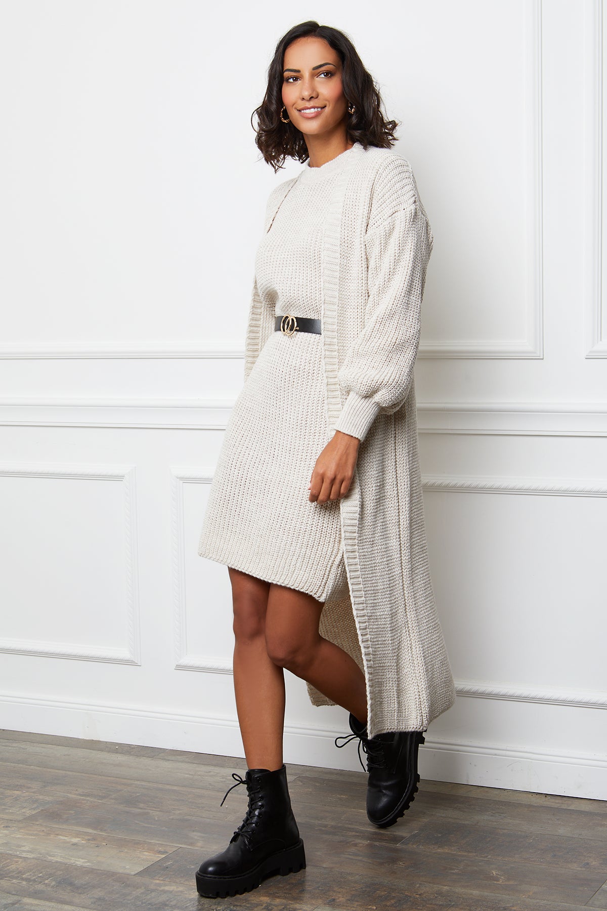 Pull à Col Roulé avec Découpe Col V et Manches Bouffantes