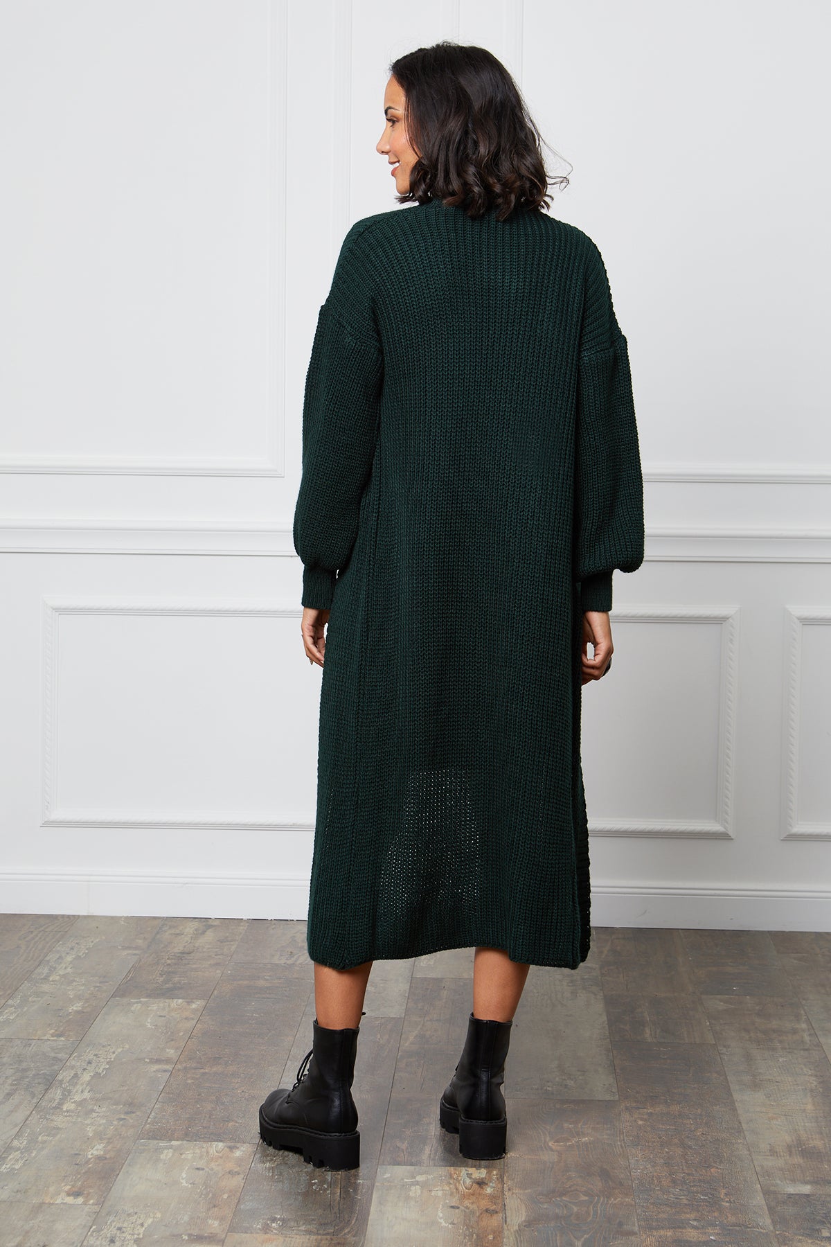 Pull à Col Roulé avec Découpe Col V et Manches Bouffantes