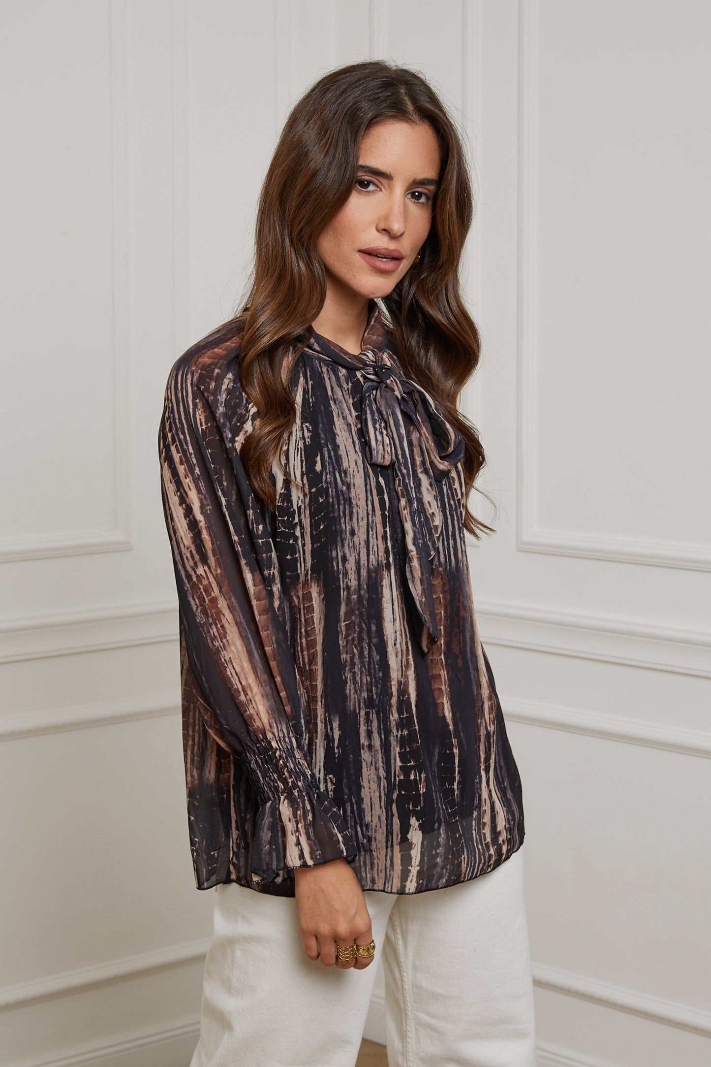 23311-Chemisier imprimé, doublure col avec nœud, manches serrées au niveau du poignet