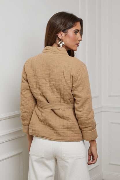 28288-Gilet avec attache, poches sur le côté