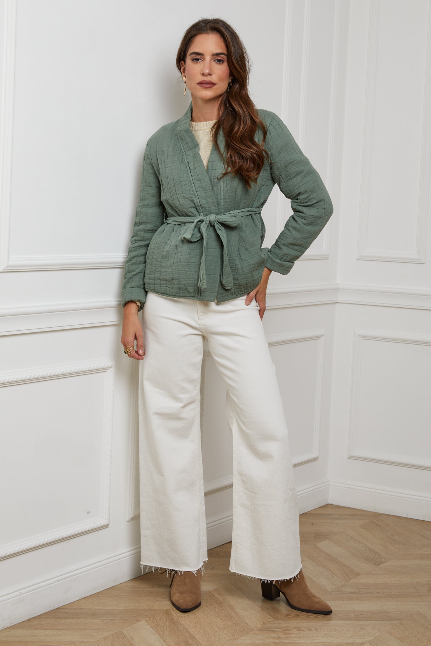 28288-Gilet avec attache, poches sur le côté