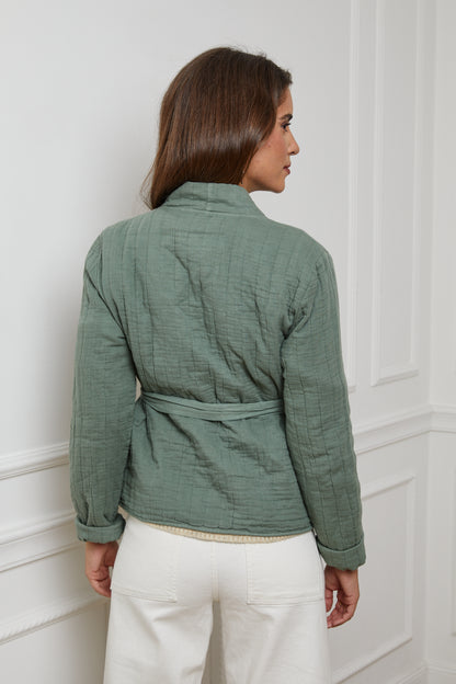 28288-Gilet avec attache, poches sur le côté