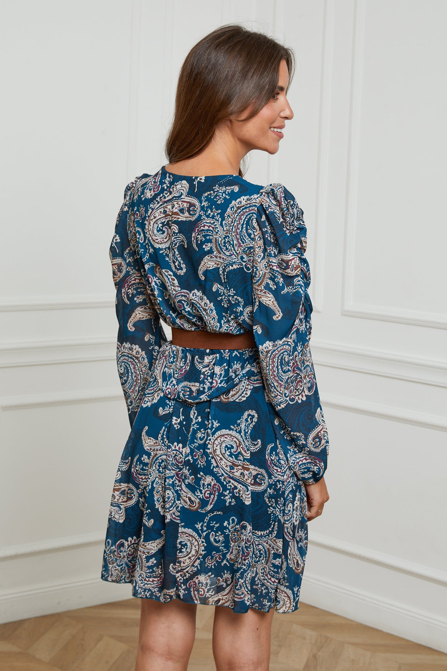 Robe Mi-Longue Imprimée Cache-Coeur avec Ceinture
