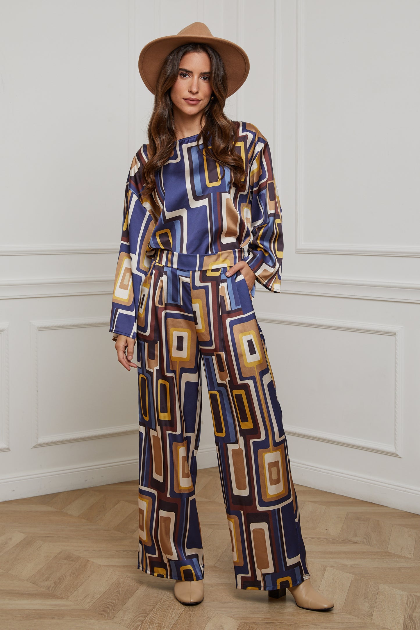 76808-Pantalon tissu imprimé, large avec deux poches latérales